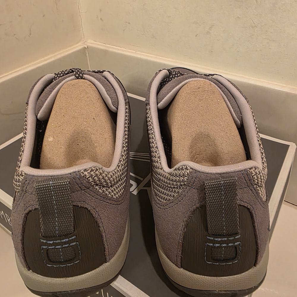 Dansko Gray Sneakers with Leather Mesh Upper - Picture 4 of 6
